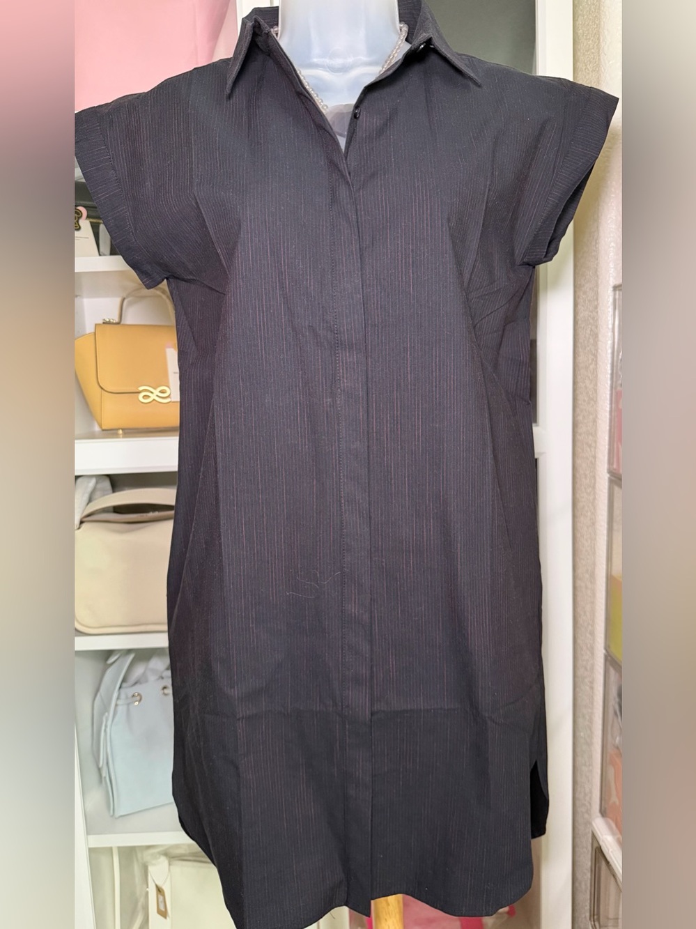 Women’s Black Short-Sleeve Pinstripe Button-Down Shirt